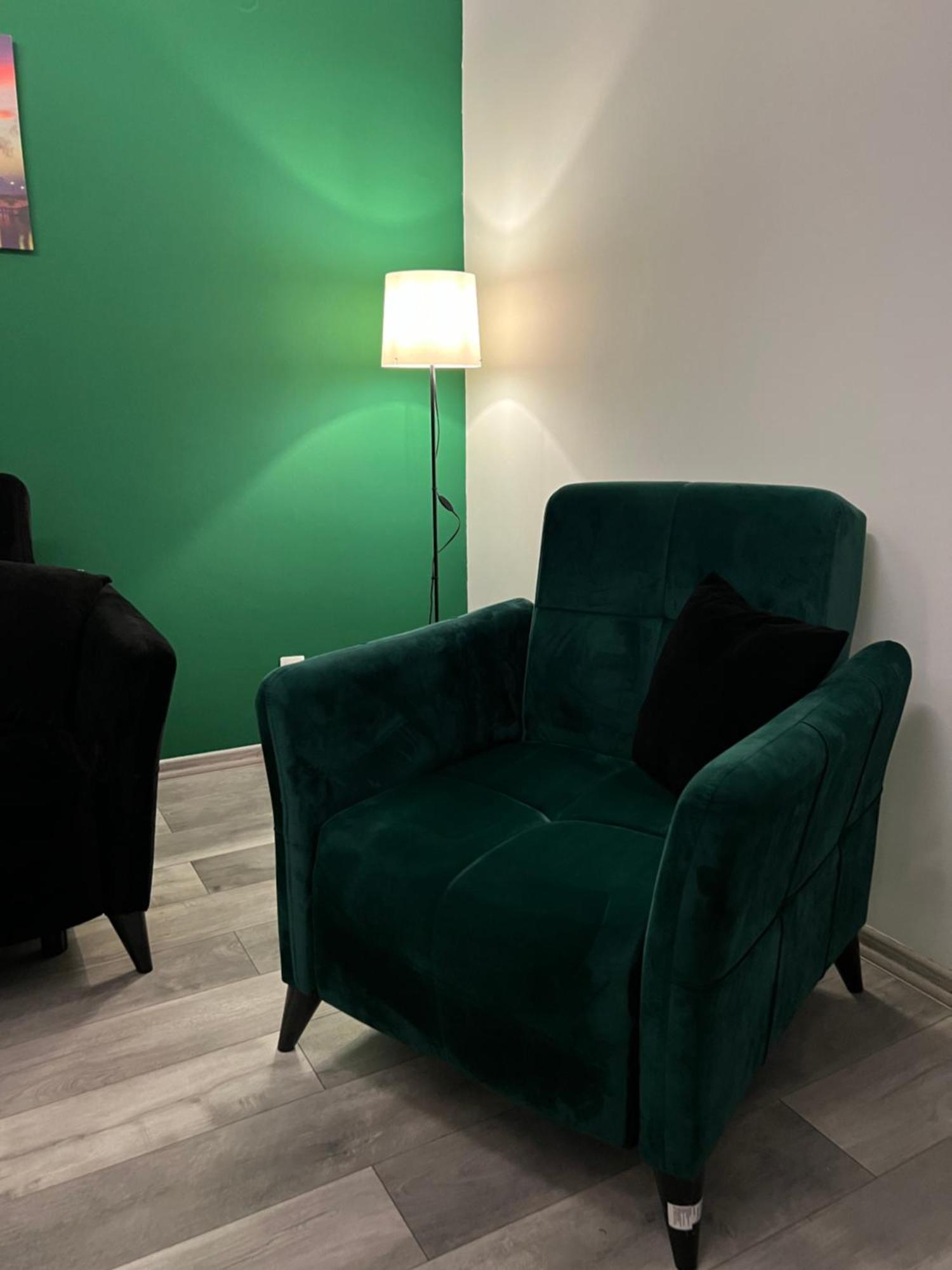 Apartman Omar Stan Na Dan Besplatan Parking SJJ Exteriér fotografie